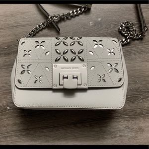 Michael Kors Tina small cross body white